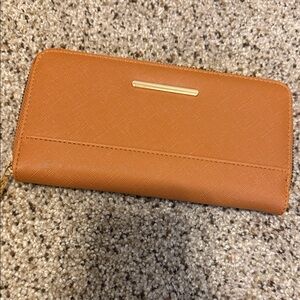 Elegant Tan Women's Wallet